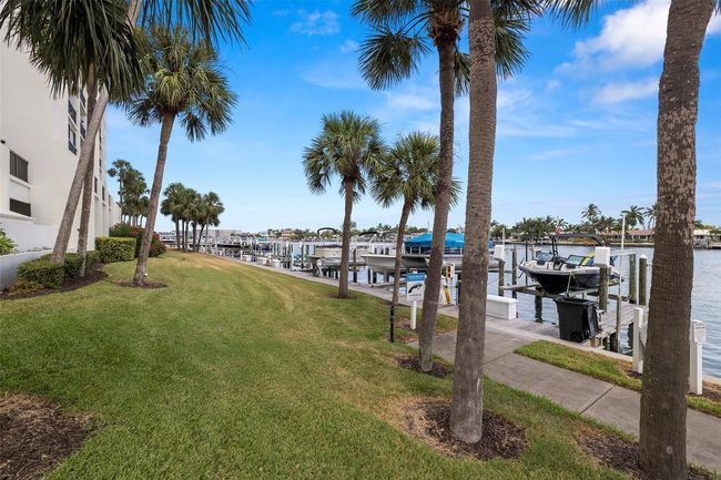 APT-1008 - 9425 Blind Pass Rd, Condo with 2 bedrooms, 2 bathrooms and null parking in ST PETE BEACH FL | Image 64