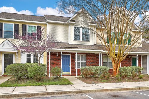 8047 Shadow Oak Dr, North Charleston, SC, 29406-9576 | Card Image