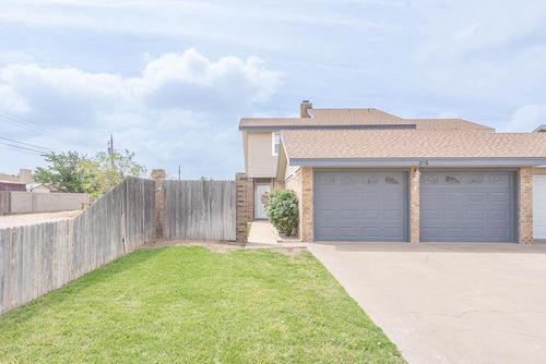 216 E 91st St, Odessa, TX, 79765-1412 | Card Image