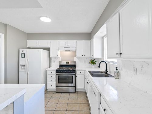 6851 Drewlaine Fields Ln, Katy, TX, 77449-4412 | Card Image