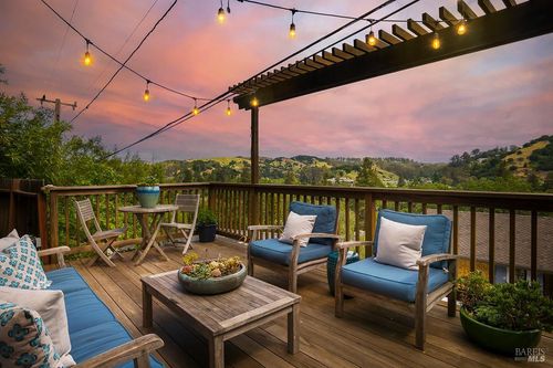 54 Hillside Ave, San Anselmo, CA, 94960-2130 | Card Image