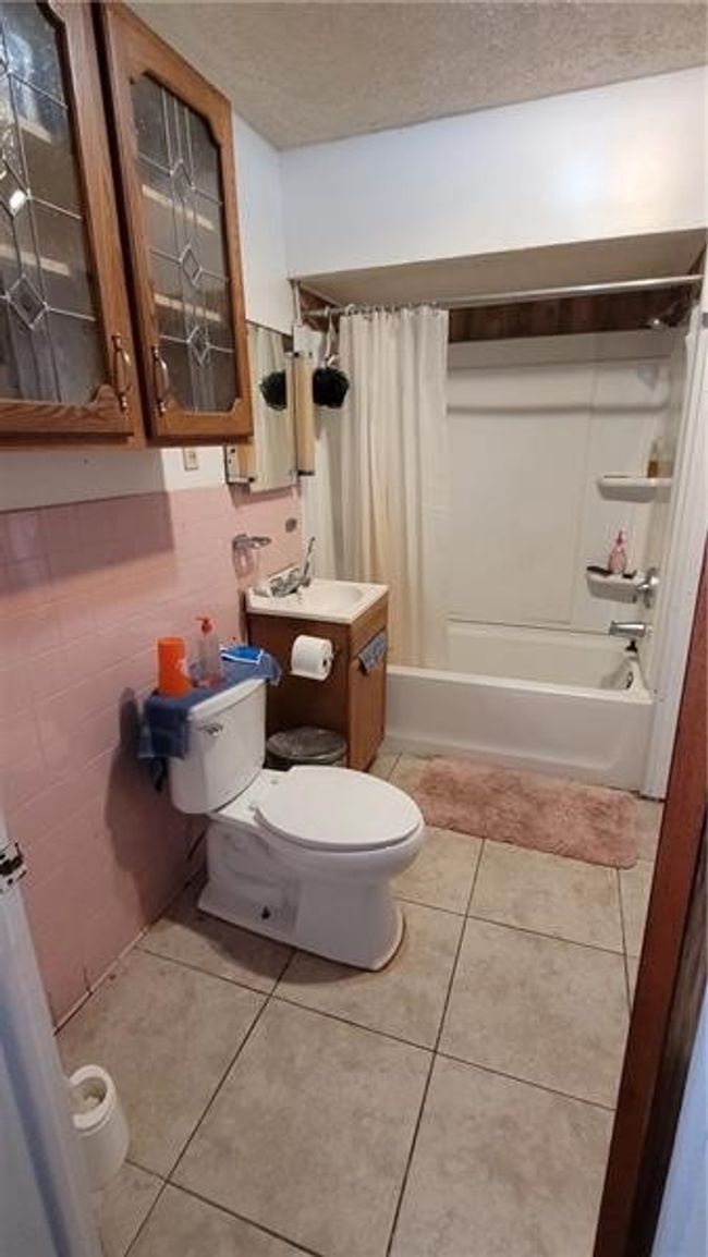 104 Shenango St, House other with 3 bedrooms, 2 bathrooms and null parking in Greenville PA | Image 7