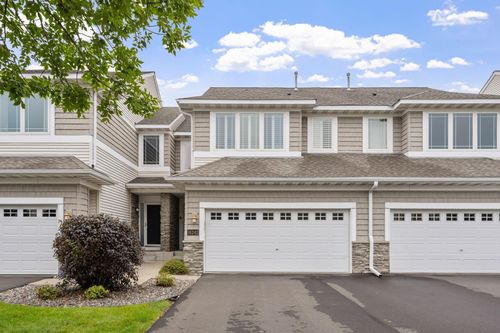 16242 50th Ave N, Plymouth, MN, 55446-3671 | Card Image