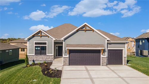 7602 Ne 103rd St, Kansas City, MO, 64157-8070 | Card Image