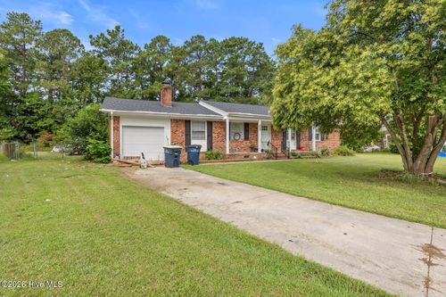 517 West Ct, Jacksonville, NC, 28546-7119 | Card Image