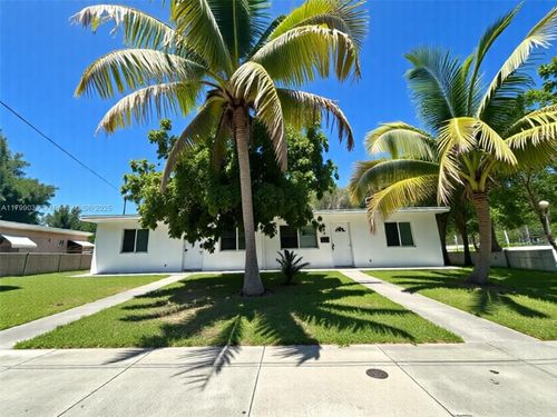 16204 Ne 18th Ct, North Miami Beach, FL, 33162-4857 | Card Image