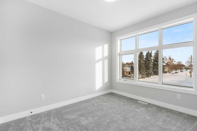 25A Montrose Crescent Ne, Home with 5 bedrooms, 3 bathrooms and 2 parking in Calgary AB | Image 33