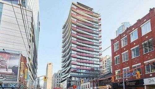 1810-215 Queen St E, Toronto, ON, M5A1S2 | Card Image
