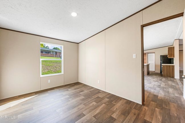 1826 Loop Rd, House other with 3 bedrooms, 2 bathrooms and null parking in La Follette TN | Image 12