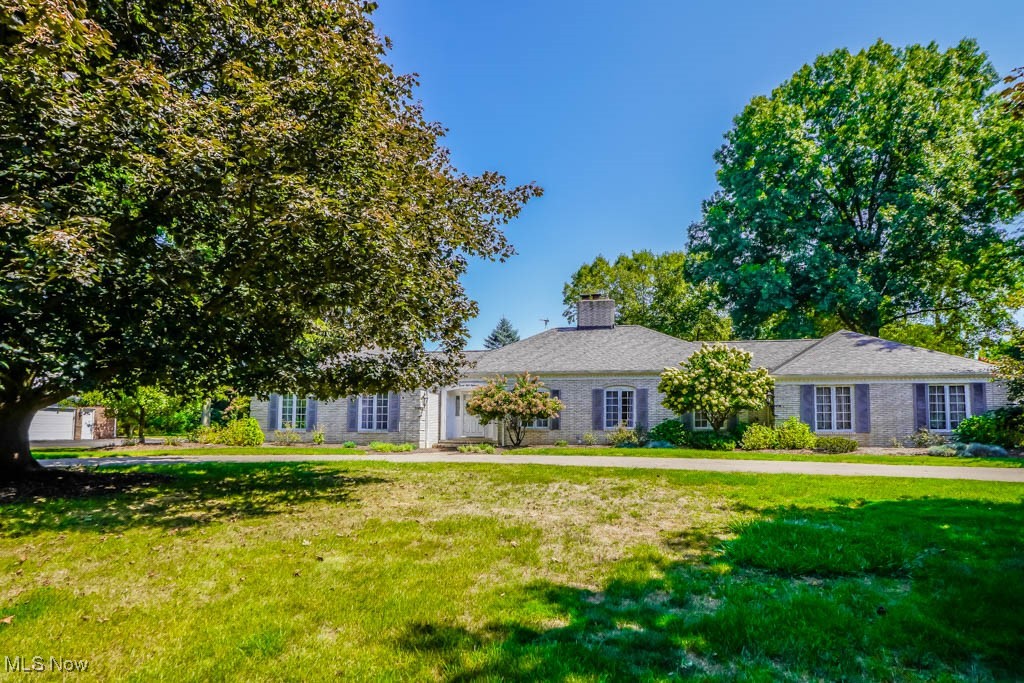 Dunbarton Ave, Canton, OH 44708