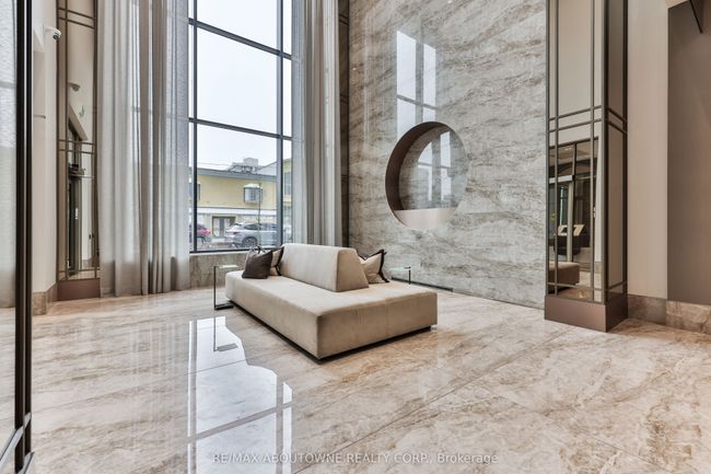 2201 - 2007 James St, Condo with 3 bedrooms, 2 bathrooms and null parking in Burlington ON | Image 4