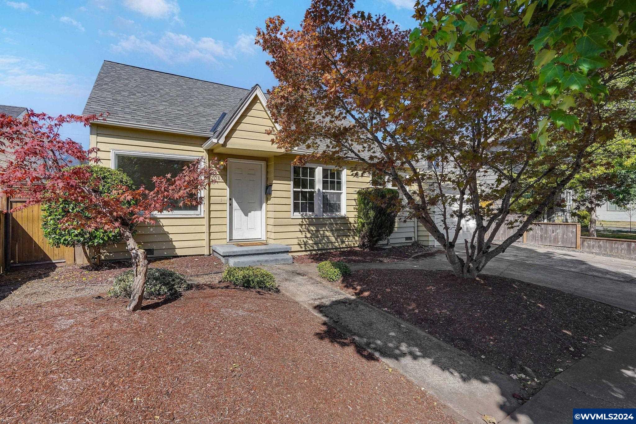 Liberty St, Salem, OR 97301
