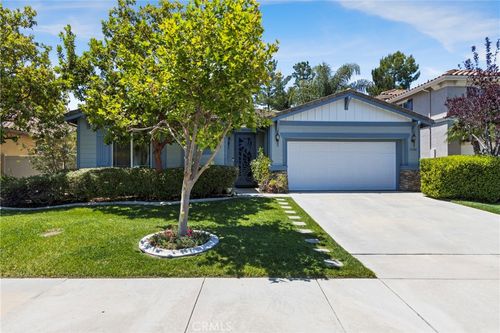 33145 Vermont Rd, Temecula, CA, 92592-8190 | Card Image