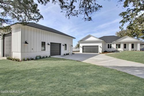 15936 Shark Rd W, Jacksonville, FL, 32226-1533 | Card Image