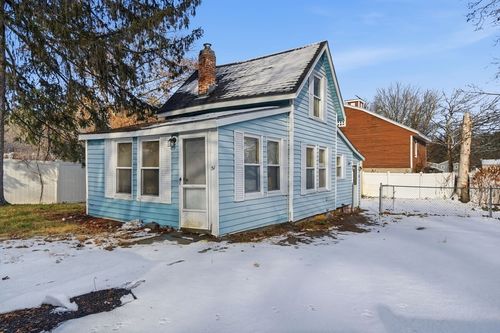 51 Bellevue Ave, Dracut, MA, 01826-6001 | Card Image