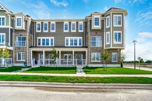 152 Village Gate Dr, Wasaga Beach, ON, L9Z0J7 | Card Image