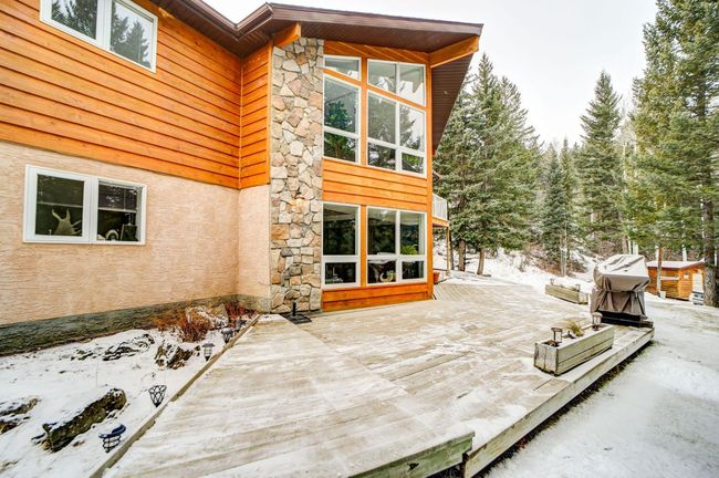 1709 East Hillcrest Drive, House other with 4 bedrooms, 3 bathrooms and null parking in Hillcrest AB | Image 37