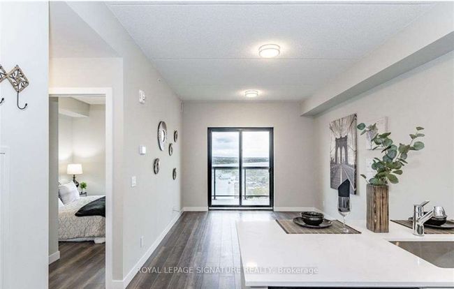 1810 - 15 Queen St S, Condo with 1 bedrooms, 1 bathrooms and null parking in Hamilton ON | Image 6