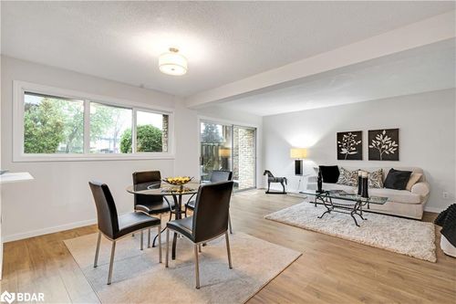 57-2605 Woodchester Dr, Mississauga, ON, L5K2E3 | Card Image