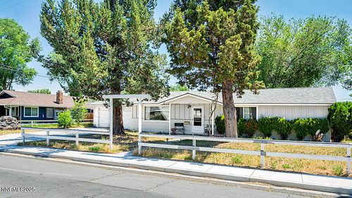 1009 E Robinson St, Carson City, NV, 89701-4341 | Card Image