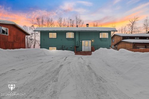 3820 Runestad Cir, Anchorage, AK, 99502-1513 | Card Image