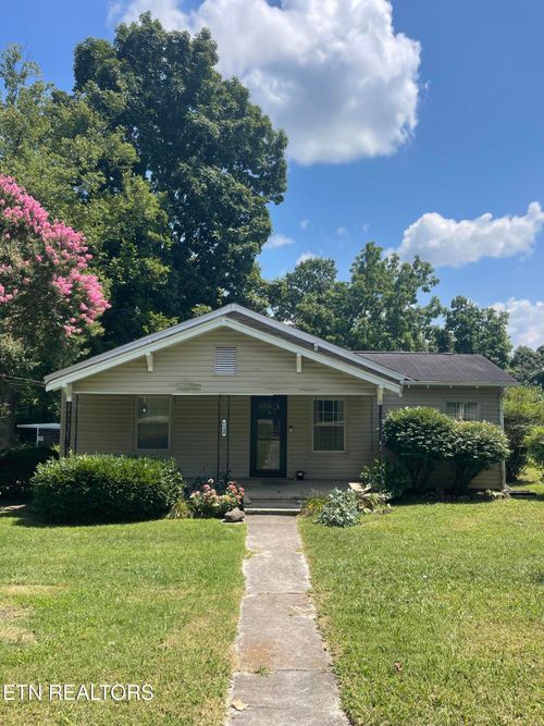 6640 Ridgeview Rd, Knoxville, TN, 37918-8207 | Card Image