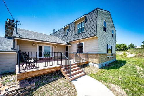 40547 Gold Nugget Dr, Deer Trail, CO, 80105-7937 | Card Image