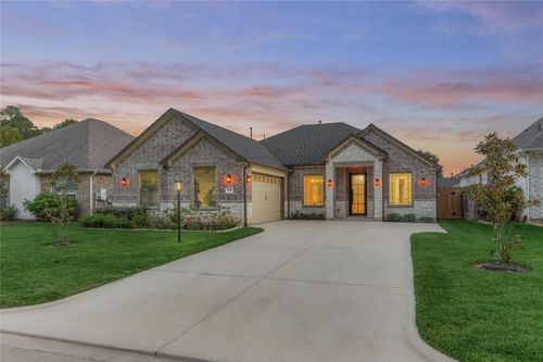 154 Wyndemere Dr, Montgomery, TX, 77356-8108 | Card Image