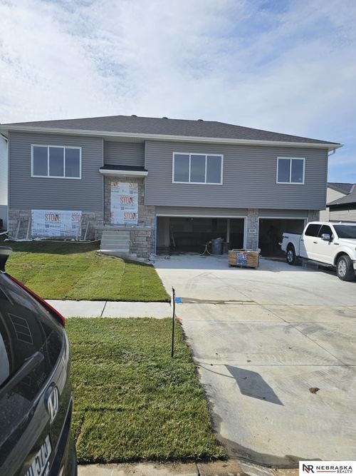 836 W Santa Clara, Lincoln, NE, 68523-7214 | Card Image