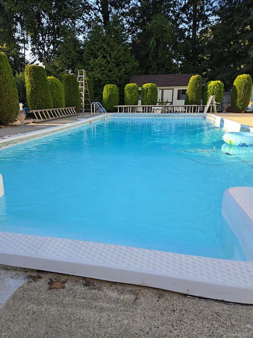 10 Cottage Ave, Nanuet, NY, 10954-3307 | Card Image