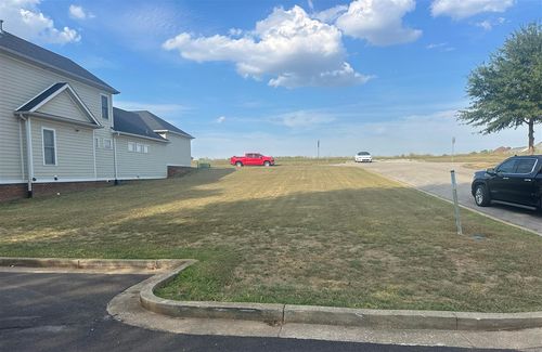 lot-61-320 Traditions Blvd, Bowling Green, KY, 42103-7960 | Card Image