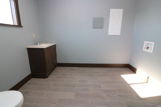 604 E 2 Nd St, House other with 4 bedrooms, 3 bathrooms and null parking in Reynolds IN | Image 21