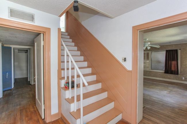 1004 E 15 Th St, House other with 4 bedrooms, 2 bathrooms and null parking in Big Spring TX | Image 4