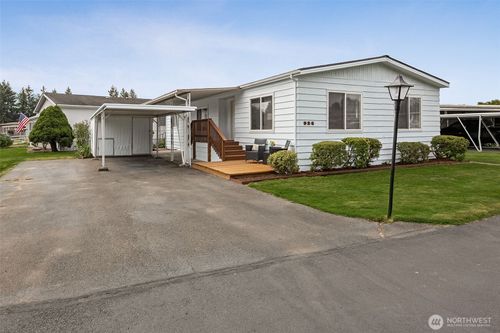 926 Pine Dr, Enumclaw, WA, 98022-2984 | Card Image