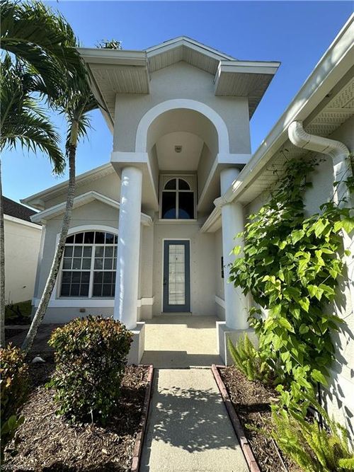 9932 Alabama St, BONITA SPRINGS, FL, 34135-4632 | Card Image