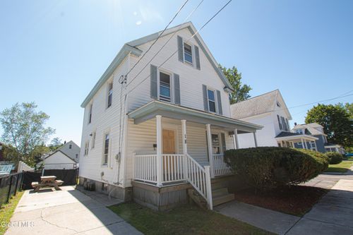 18 Newman St, Gloversville, NY, 12078-1728 | Card Image