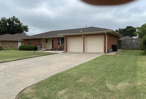 806 W Colorado Ave, Anadarko, OK, 73005-5416 | Card Image