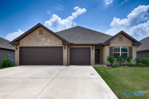 102 Barlow Way, Owens Cross Roads, AL, 35763-5407 | Card Image