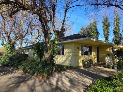 8198 Green Acres Ln, Redding, CA, 96002-4349 | Card Image