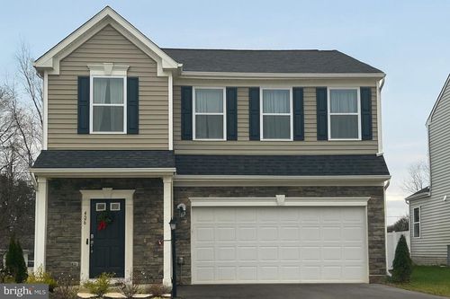 406 Freeman St, RANSON, WV, 25438-5547 | Card Image