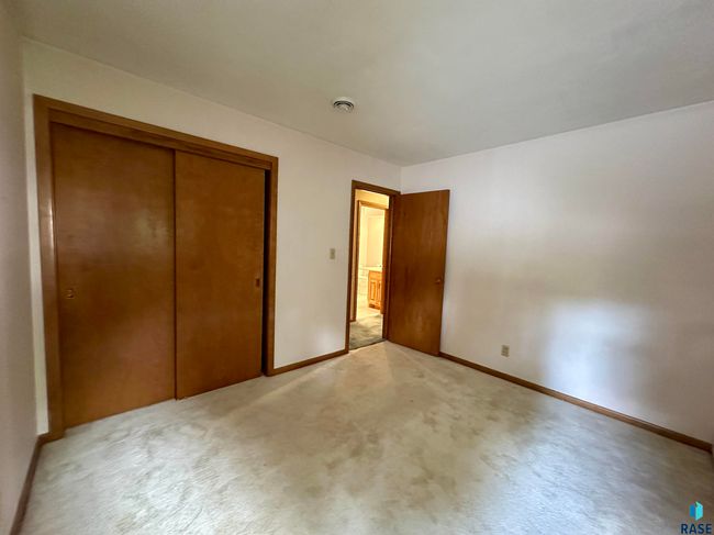 511 W Crawford St, House other with 3 bedrooms, 3 bathrooms and null parking in Luverne MN | Image 19