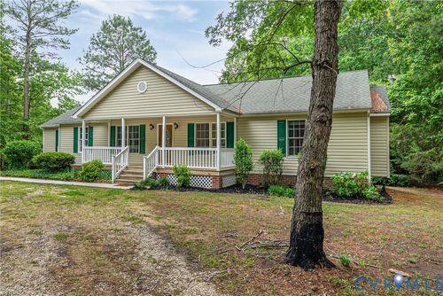 17200 Jolly Rd, Disputanta, VA, 23842-7160 | Card Image