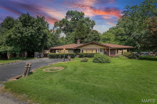 1004 Moreland Dr, Belleville, IL, 62223-3518 | Card Image