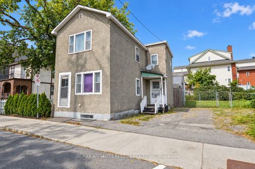 321 Savard Ave, Vanier, ON, K1L7S1 | Card Image