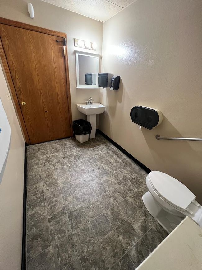 1004 Main Street, Home with 0 bedrooms, 2 bathrooms and null parking in Manson IA | Image 20