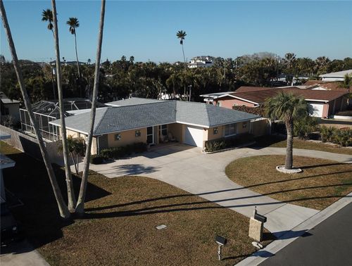 108 14th St, BELLEAIR BEACH, FL, 33786-3306 | Card Image