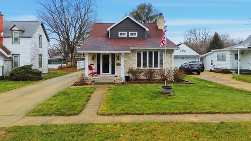 705 Institute Blvd, Dixon, IL, 61021-1752 | Card Image
