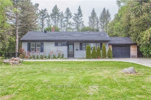 1011 Janette St, Newmarket, ON, L3Y3C4 | Card Image