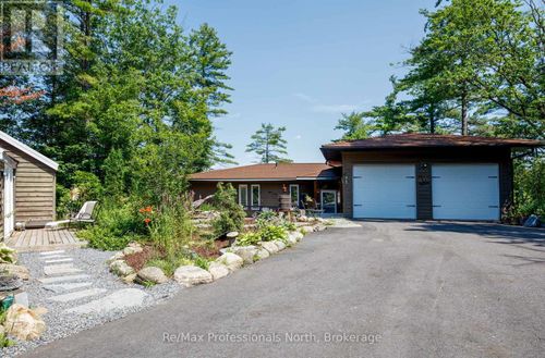 2164 169 Muskoka Road, Gravenhurst (Muskoka (S)), ON, P1P1R2 | Card Image