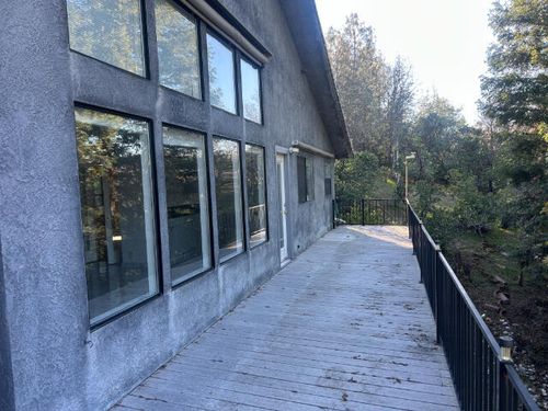 582 River Oaks Dr, Redding, CA, 96001-0101 | Card Image